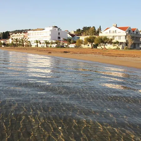 Poseidon Отель Ликсури